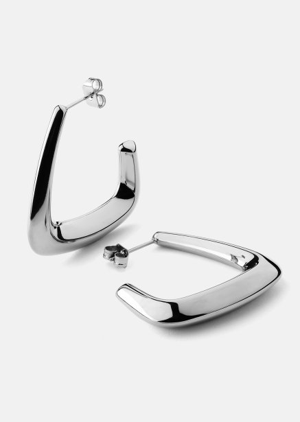 Oorbellen Bold Curve – Verzilverd