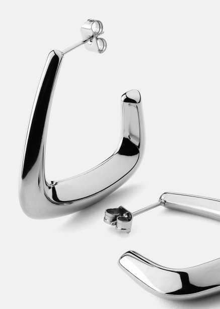 Oorbellen Bold Curve – Verzilverd