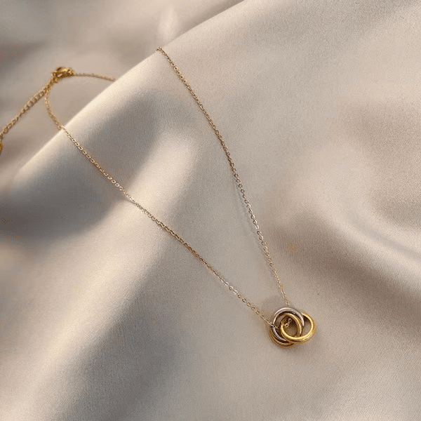 Golden Dual Ring Pendant Necklace- 18k Verguld