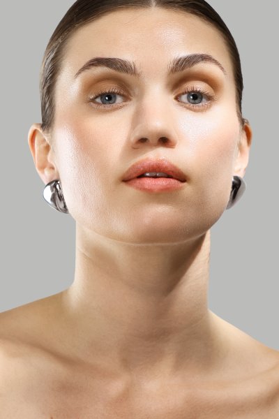 Oorbellen Bold Curve – Verzilverd