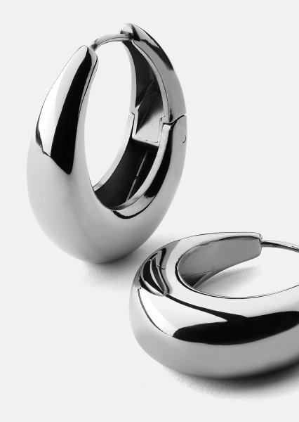 Oorbellen Bold Curve – Verzilverd