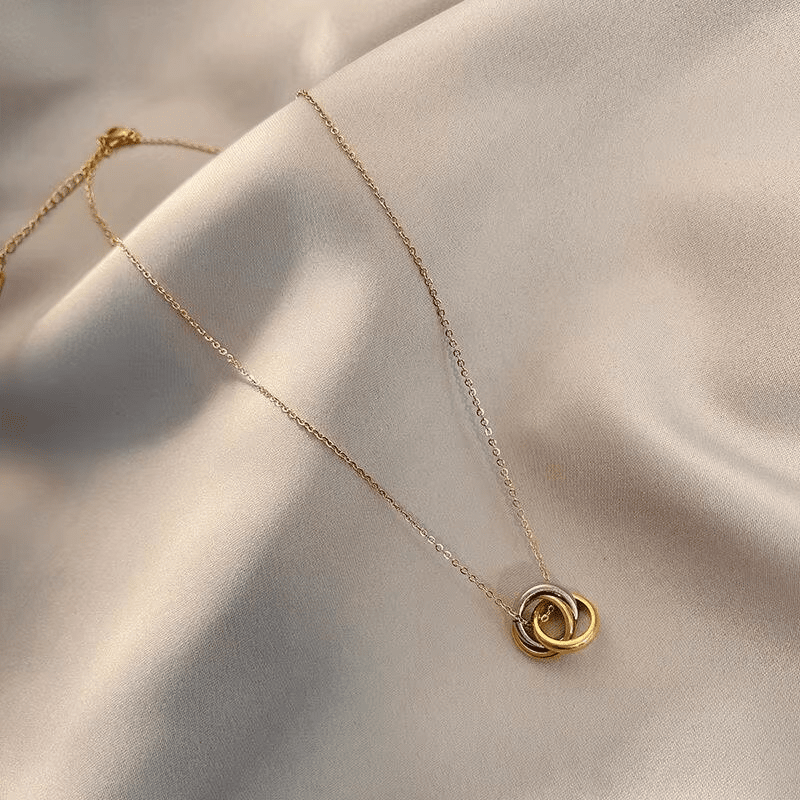 Golden Dual Ring Pendant Necklace- 18k Verguld