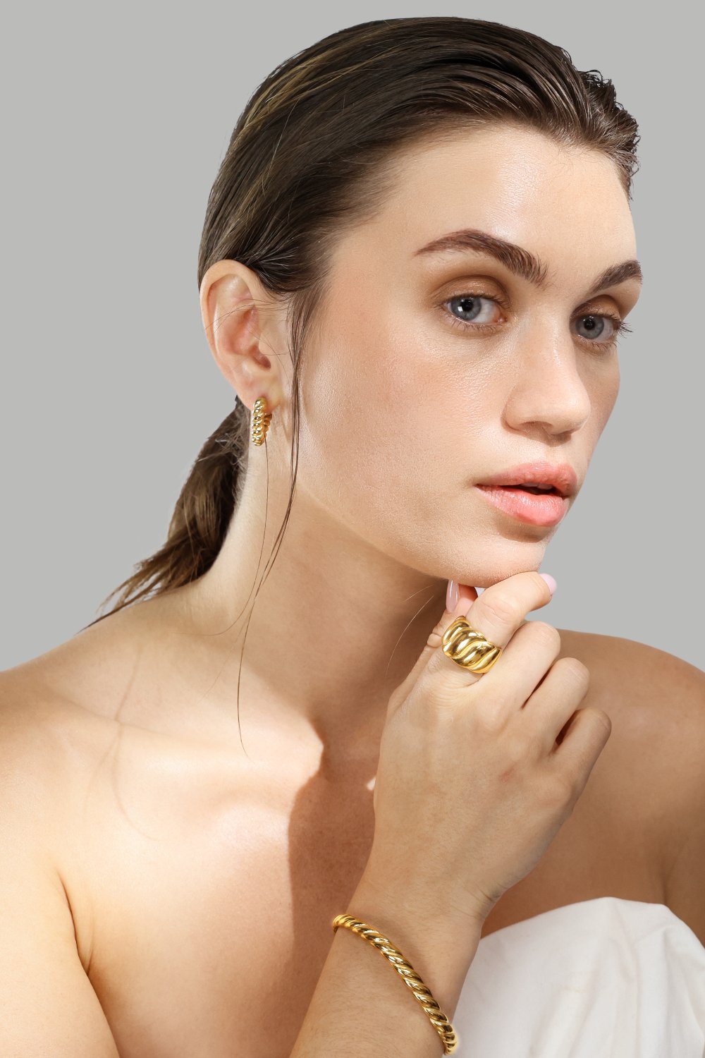 Oorbellen Twisted Heart – 18k Verguld