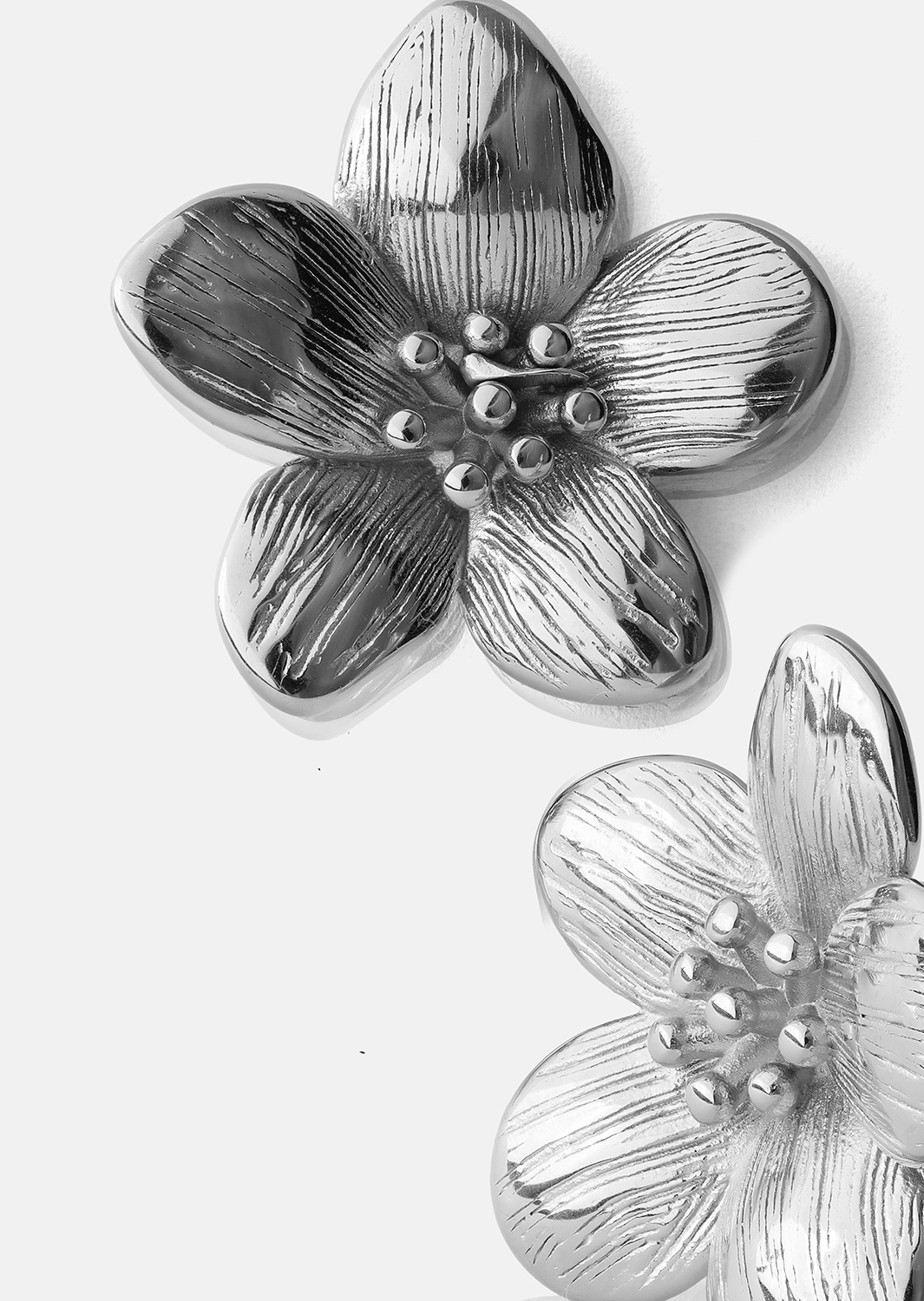 Oorbellen Flora Shine – Verzilverd