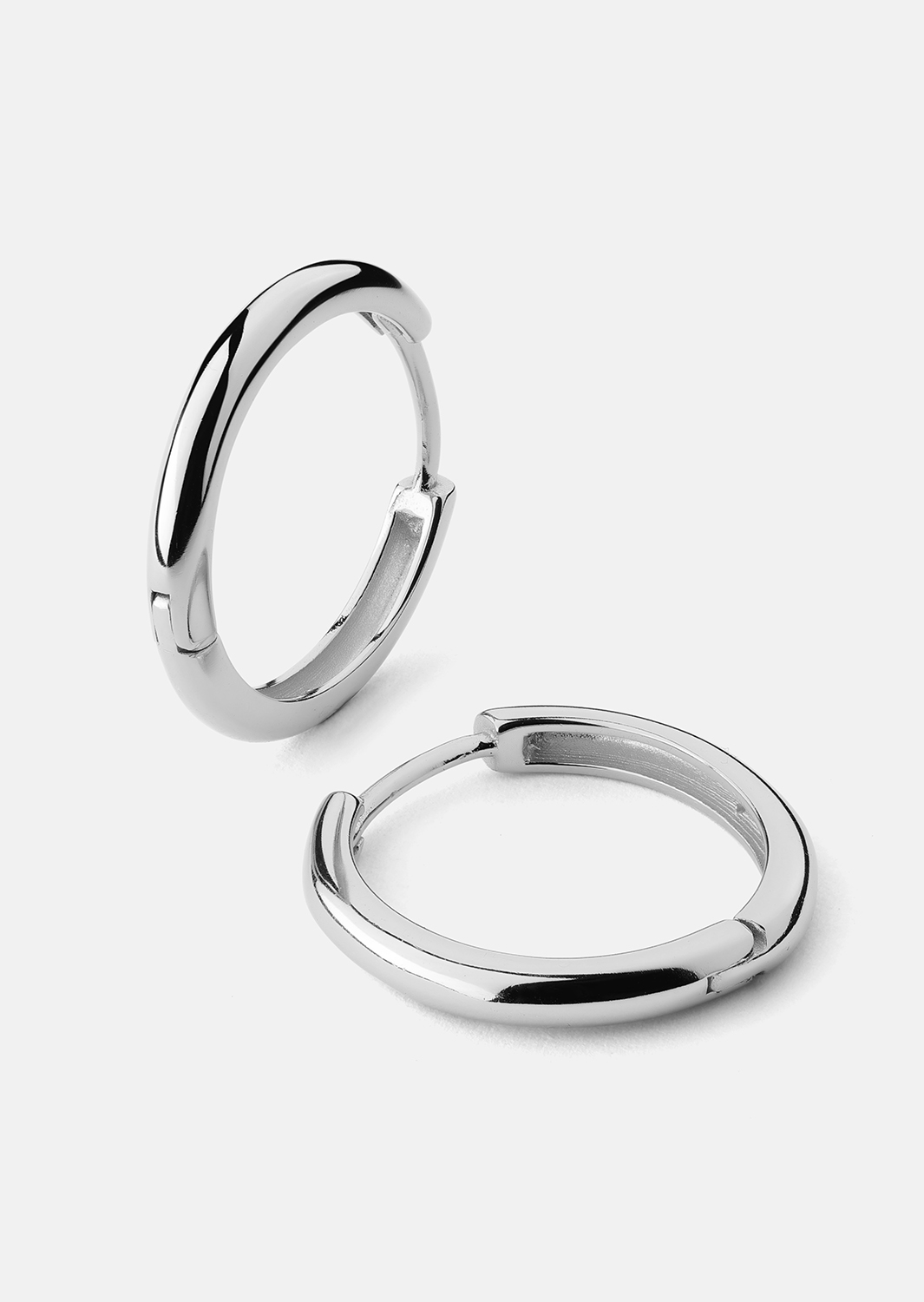 Oorbel Dark Shine Hoops - Verzilverd